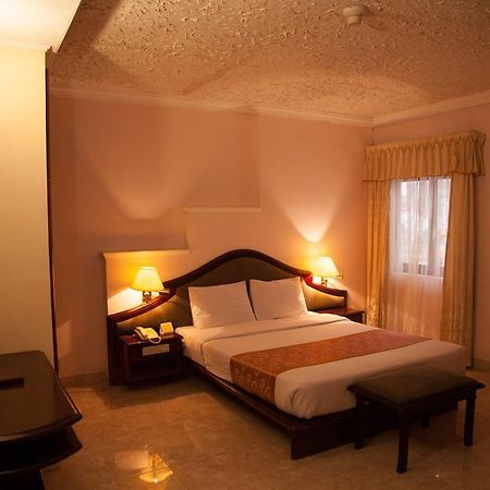 Golf 1 Hotel Đà Lạt Extérieur photo