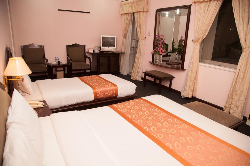 Golf 1 Hotel Đà Lạt Chambre photo